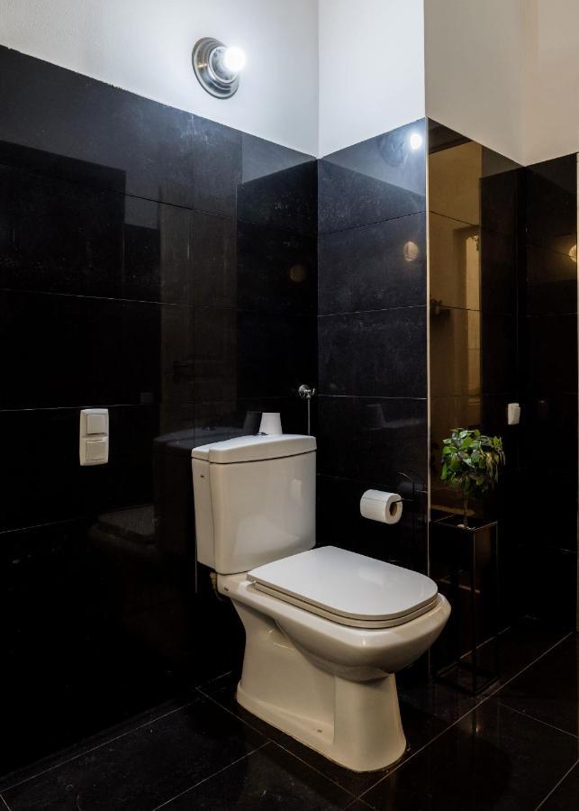 Spacious Apartment Almassy Будапеща Екстериор снимка